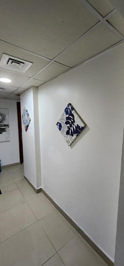 Sharing Motel Rooms Abu Dzabi Kültér fotó