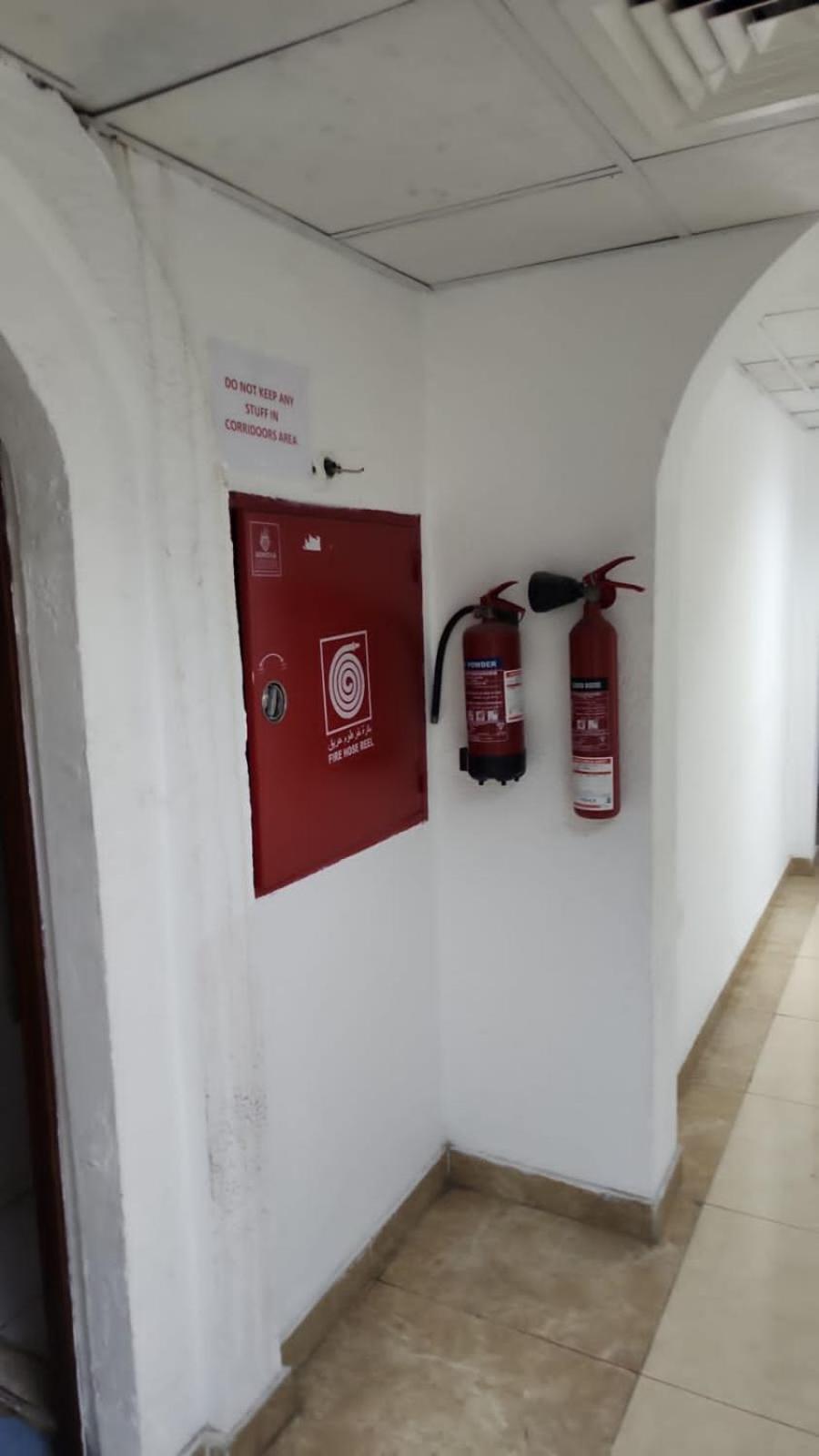 Sharing Motel Rooms Abu Dzabi Kültér fotó